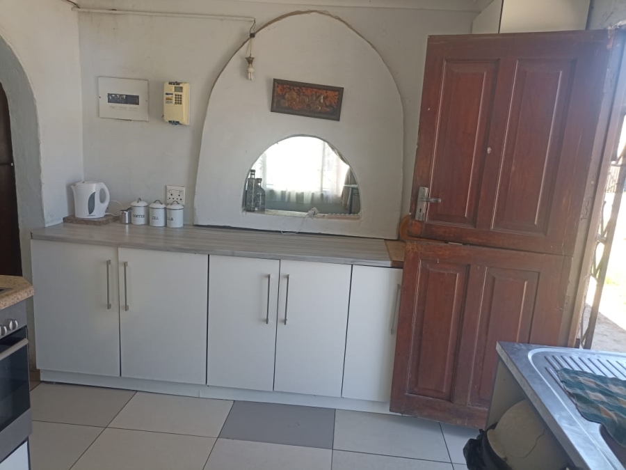 3 Bedroom Property for Sale in Kwanonqaba Western Cape